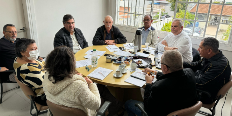 Conselho Diretor da AMAI realiza primeira reunião para planejar ações do triênio 2025/2028