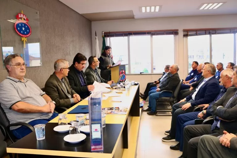 AMAI realiza solenidade de posse dos novos representantes e conselhos